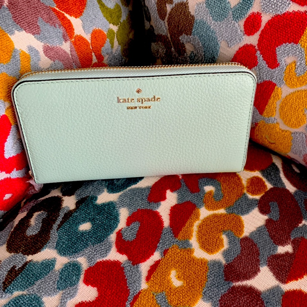 Kate Spade Large Wallet (Brand New)